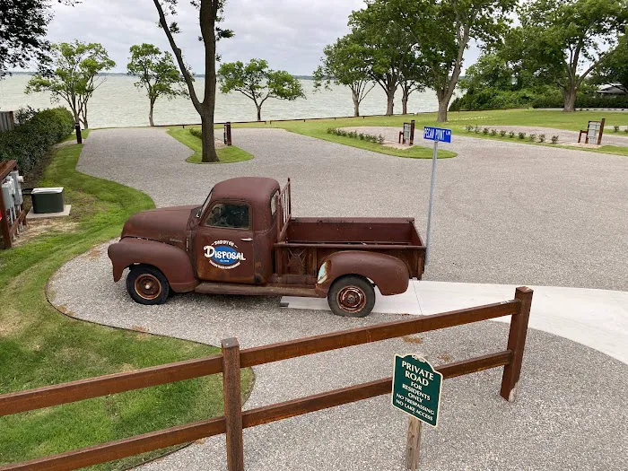 my LITTLE LUXURY RV park 8