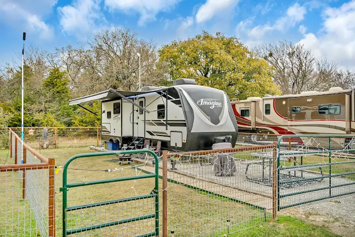 Waggin' Tail Ranch RV Resort 5