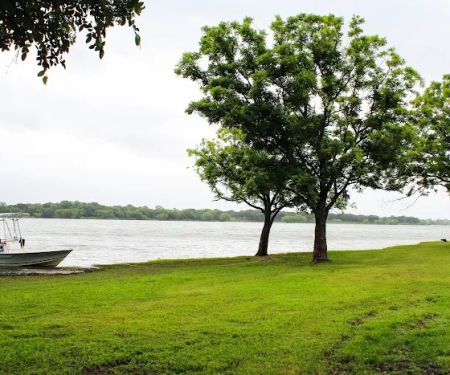 Waterfront Hideaway Ranch RV Park