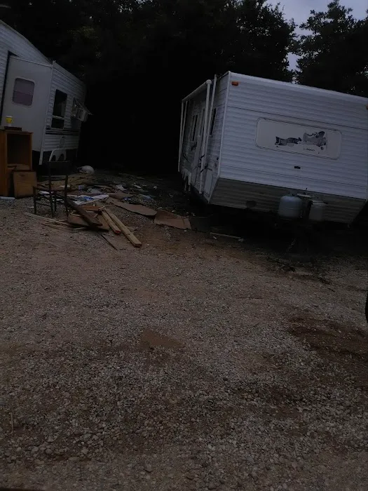 River N Lakes RV Park 8