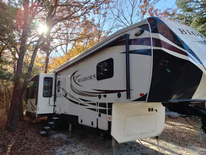 Lone Oak RV Ranch 9