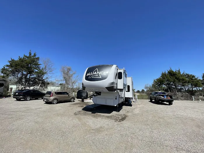 Dallas Wylie RV Park 3