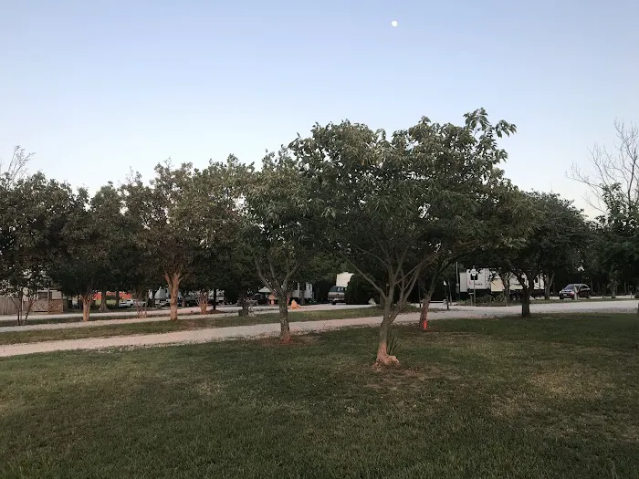 Adkins Sunshine Farm RV Park 3