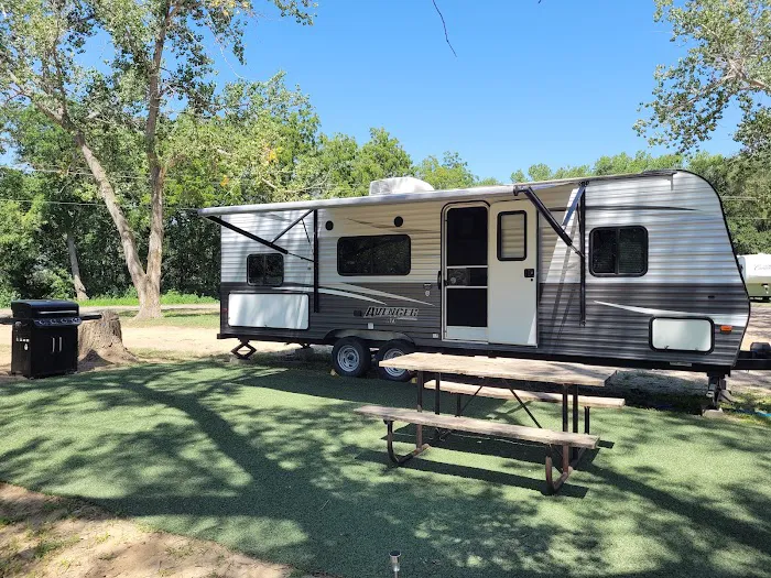 Lakeside Family Resort: (Lake Wassy) 5