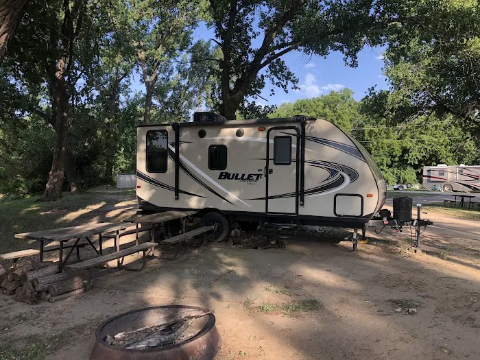 Lakeside Family Resort: (Lake Wassy) 4
