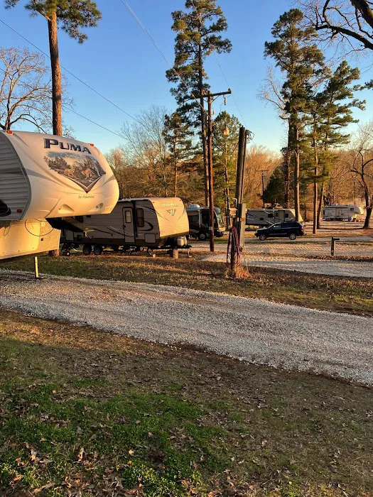 Lake Striker RV Park Restaurant and Marina 9