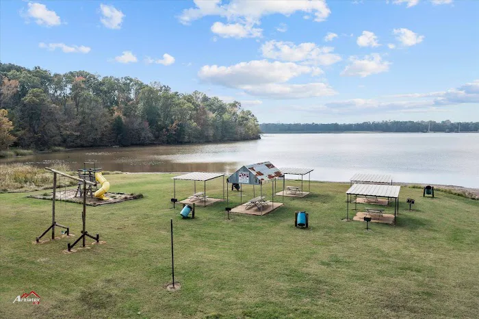 Lake Striker RV Park Restaurant and Marina 4