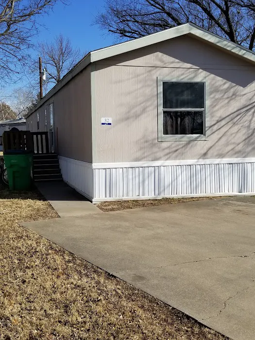J & L Mobile Home Rentals 9