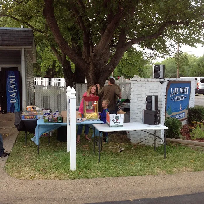 Lake Haven Estates Mobile Home 4