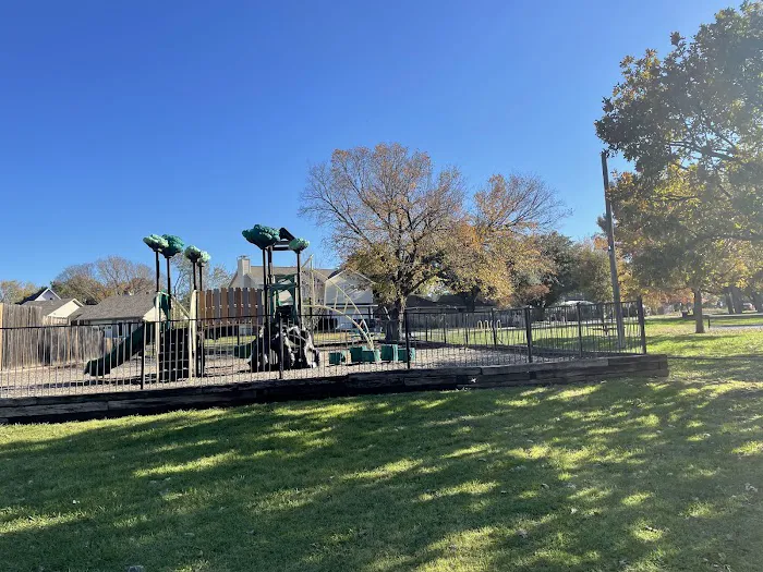 Lake Dallas RV Park 8