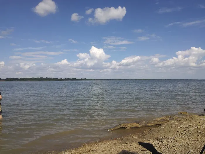 Lone Oak RV Park and Storage 8