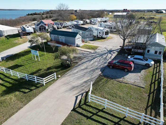 Lone Oak RV Park and Storage 10