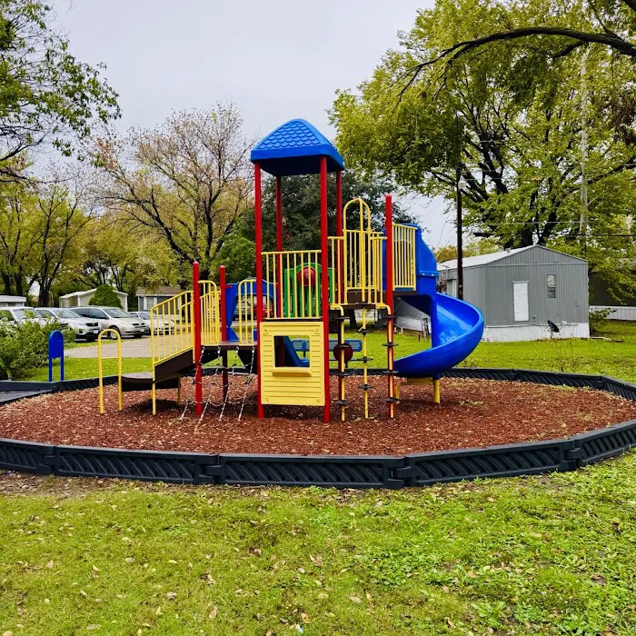 Summer Haven Mobile Home Park and RV 4