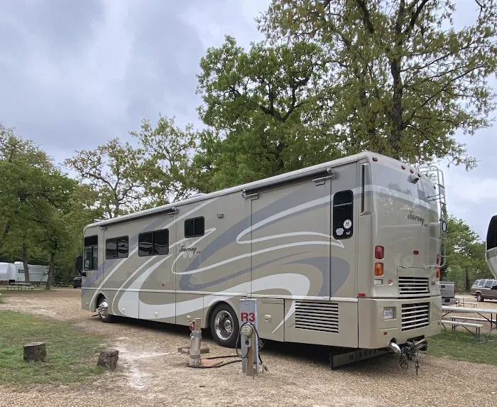 TX Log Cabin RV Park 3