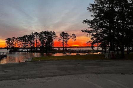 Flat Creek Marina and RV Camping