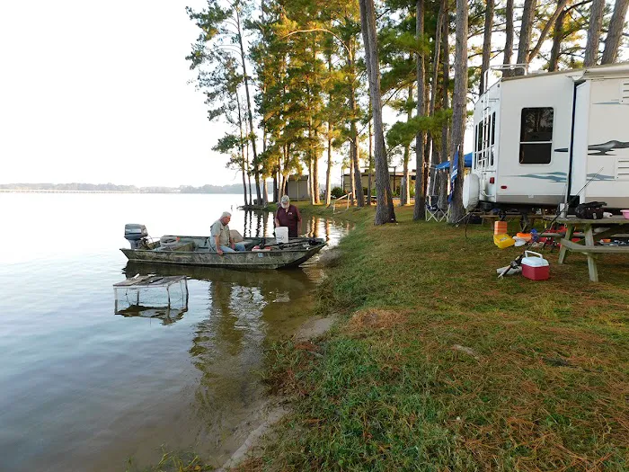 Flat Creek Marina and RV Camping 6