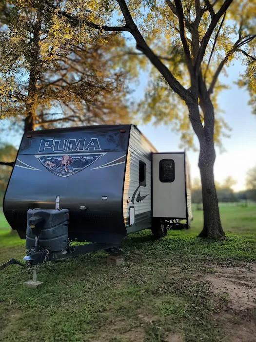RED DIRT RETREAT- RV & Campground (formerly Twin Oaks RV Park) 4