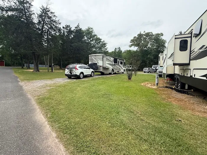 Red Barn RV Park 6