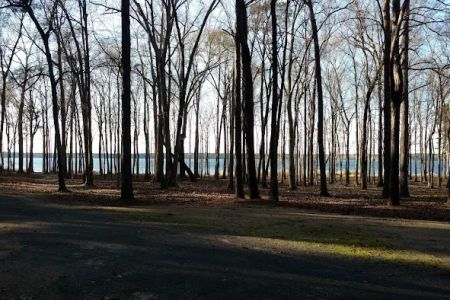 Lake Columbia RV Park