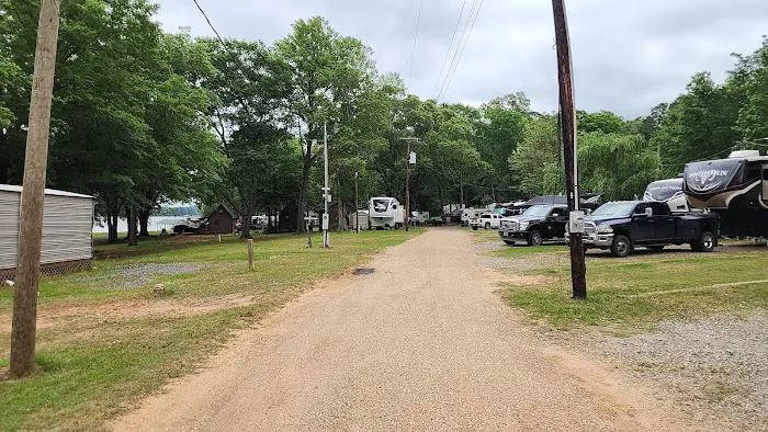 KEL'S KOVE RV PARK & MARINA 1