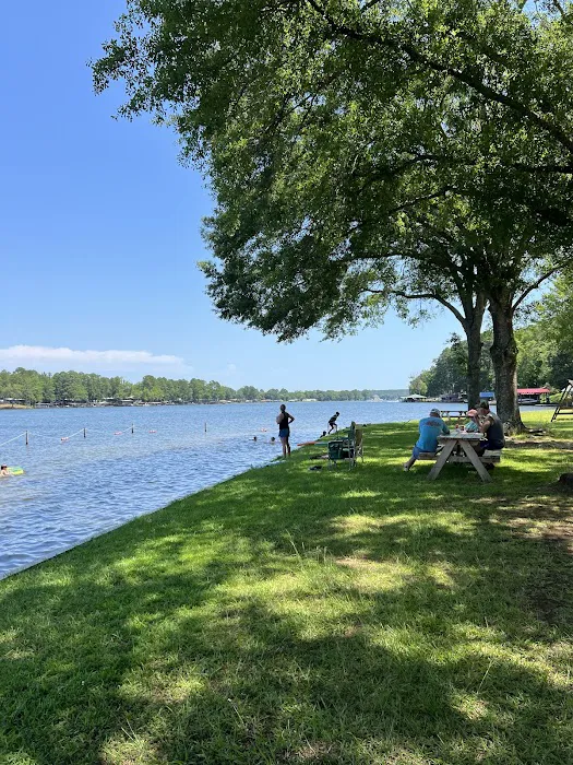 KEL'S KOVE RV PARK & MARINA 10