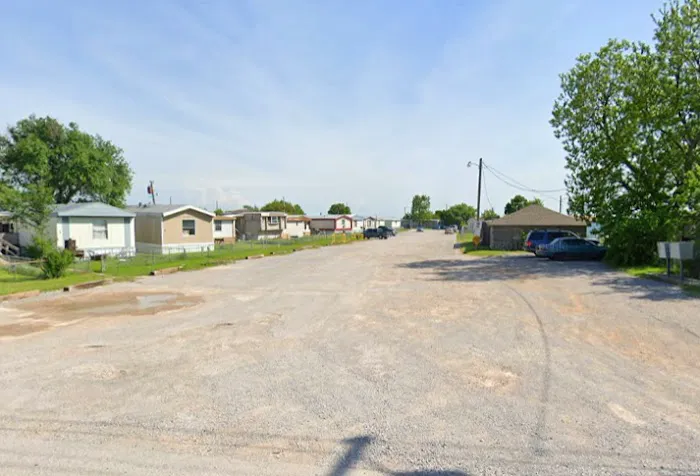 Oak Tree Mobile Home Park 10
