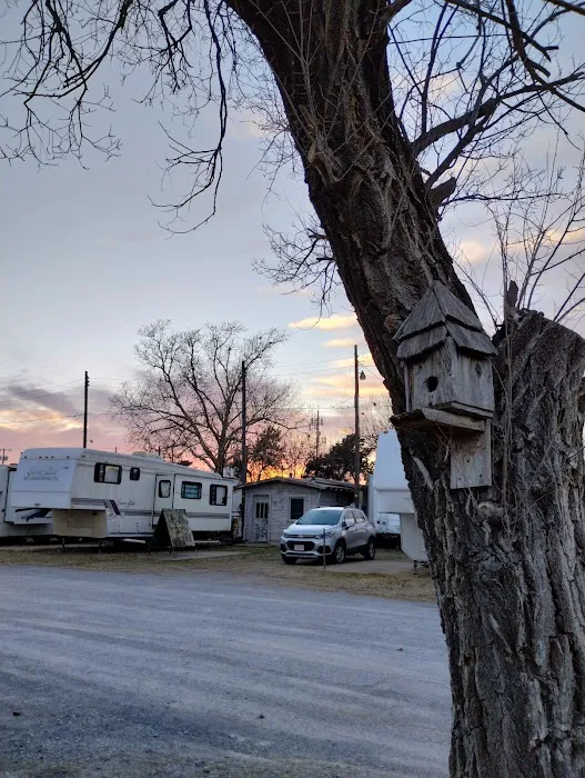 Plaza RV and Trailer Park 6