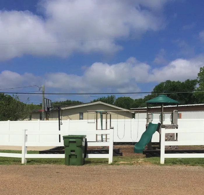 Happy Mobile Home Park 9