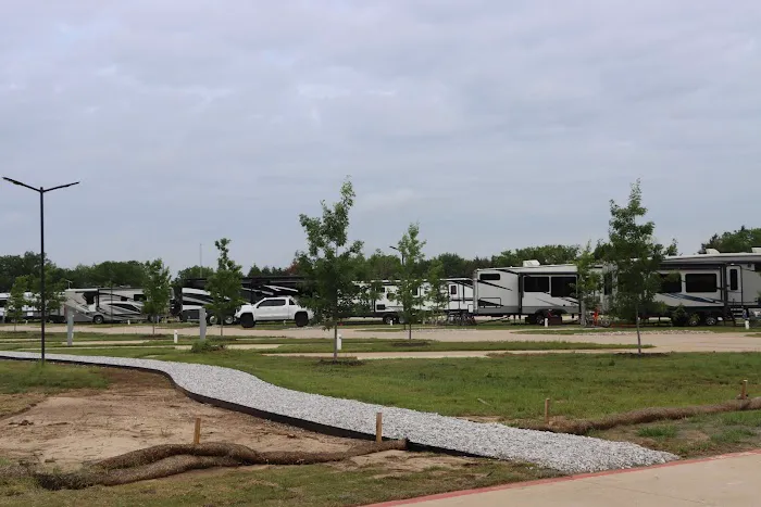 Chuck's RV Resort 4