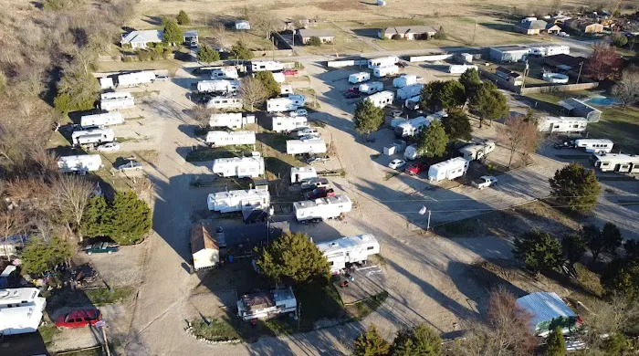 Cedar Creek Lake RV Park 5