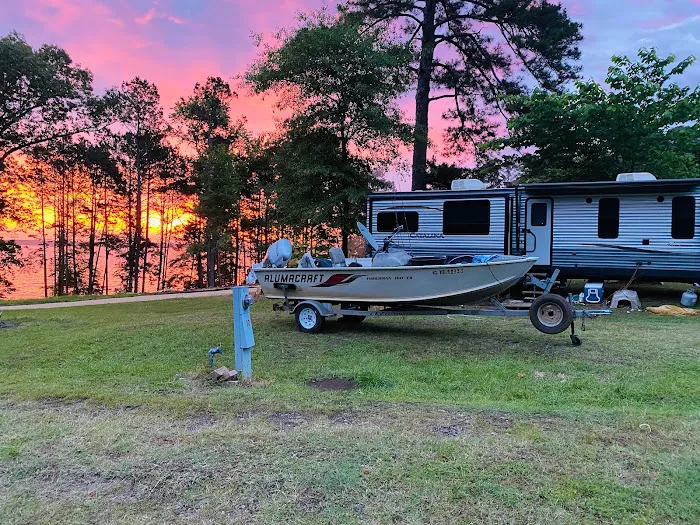 Captain's Fishing Resort 6