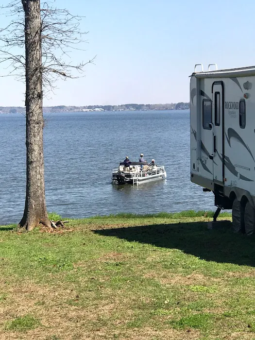 Best Park RV Park and Marina 3