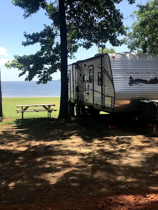 Best Park RV Park and Marina 10