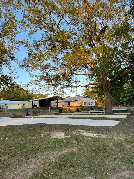 Driftwood RV Park and Cabins by the lake 8
