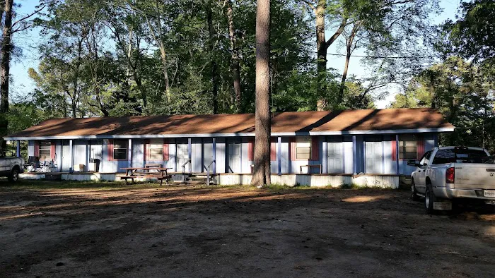 The Byrd's Nest RV Park & Cabins 8