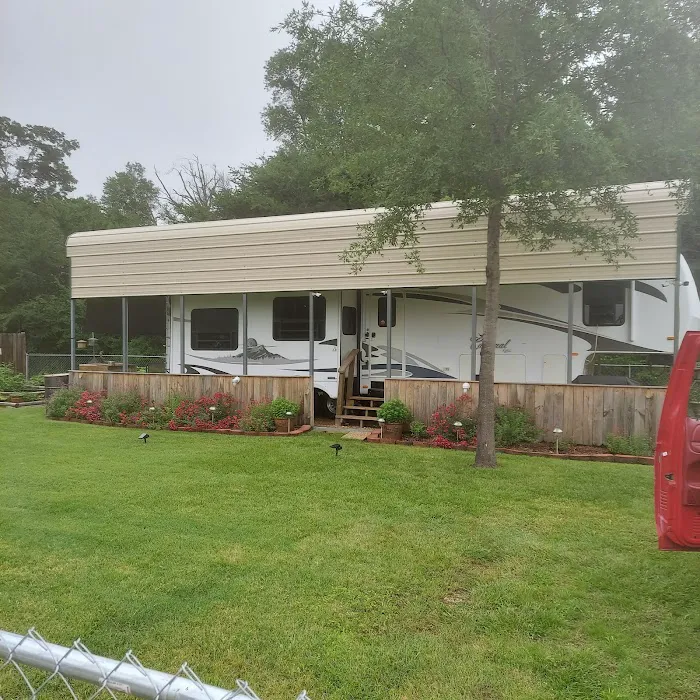 Charlies Place RV park 10