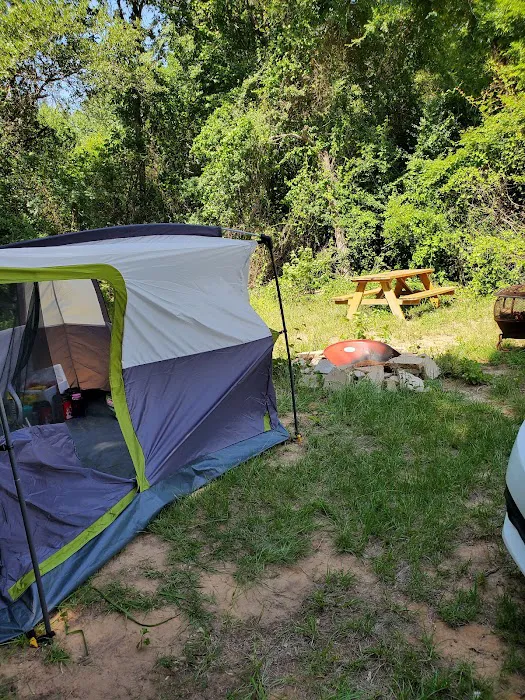 Llamaland Tent Camping 10
