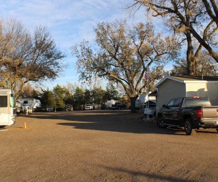 Cottonwood Grove RV Park Great Bend, Kansass