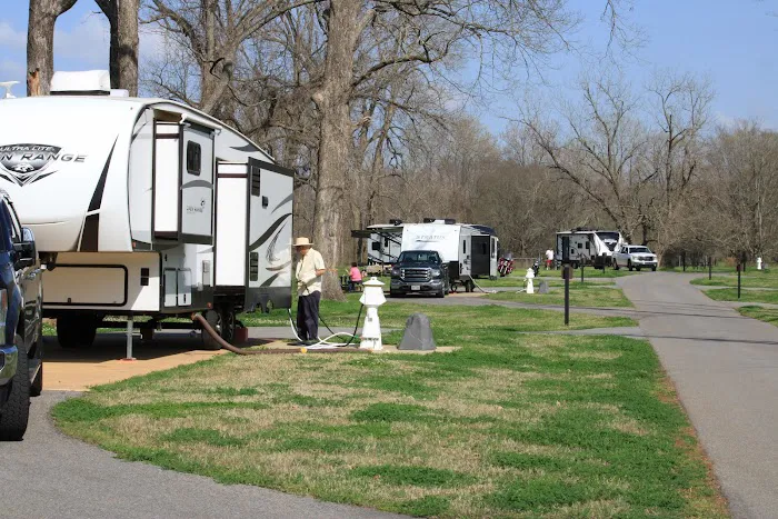 Grand Ecore RV Park 7
