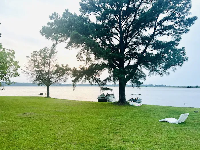 Three Pines Lakeside 4