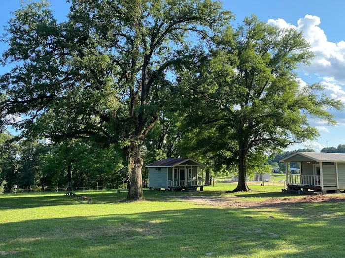 Hilltop Cabins and RV Campsites 1