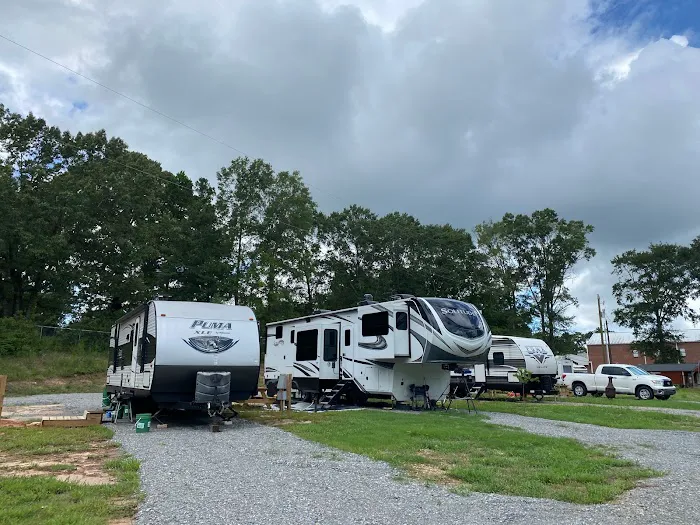 Calhoun Hills at 103 RV Park 5
