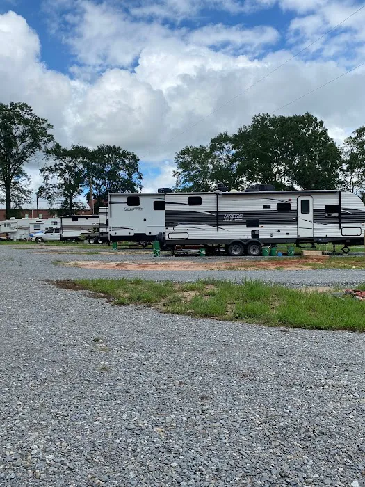 Calhoun Hills at 103 RV Park 10