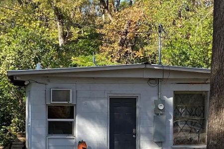 Twin Oaks RV park