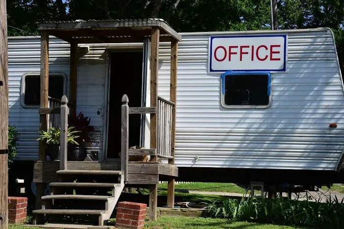 Cedar Ridge Mobile Home & RV Park 2