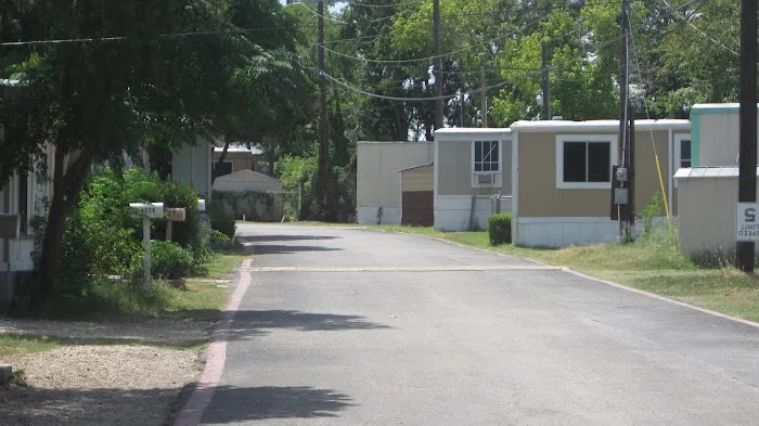 Dallas Mobile Home Park 10