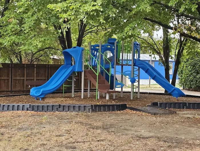 Dallas Mobile Home Park 9