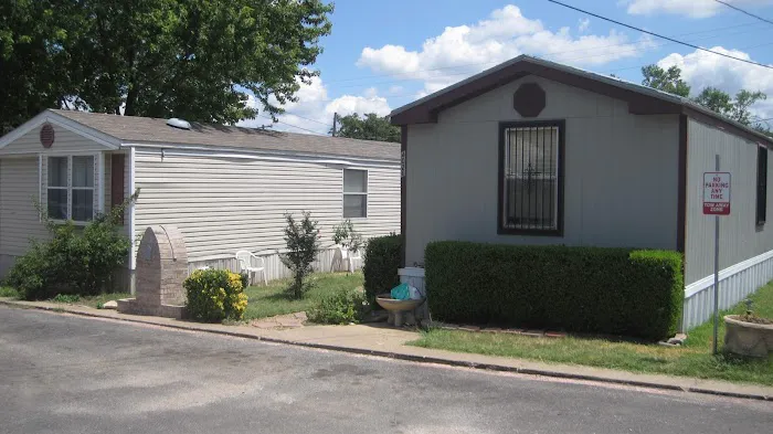 Dallas Mobile Home Park 4