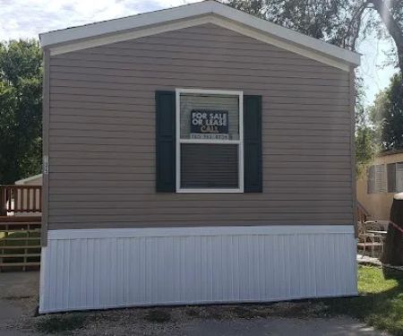 Meadowlark Manufactured Home Community