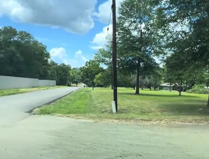 Pineland Mobile Home and RV Park 7